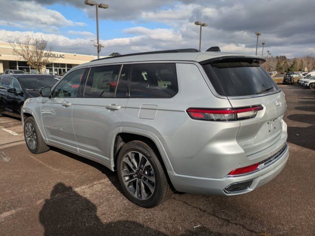 New 2025 Jeep Grand Cherokee L Overland Sport Utility