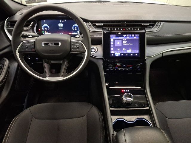 2025 Jeep Grand Cherokee Laredo - Photo 11