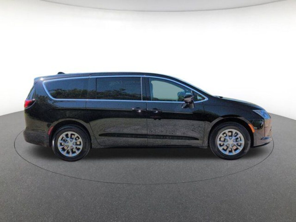 New 2027 Chrysler Pacifica Select Passenger Van