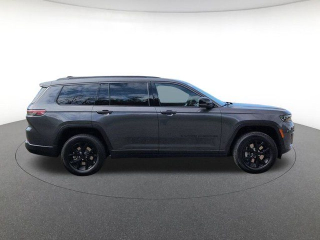 New 2026 Jeep Grand Cherokee L Laredo Sport Utility