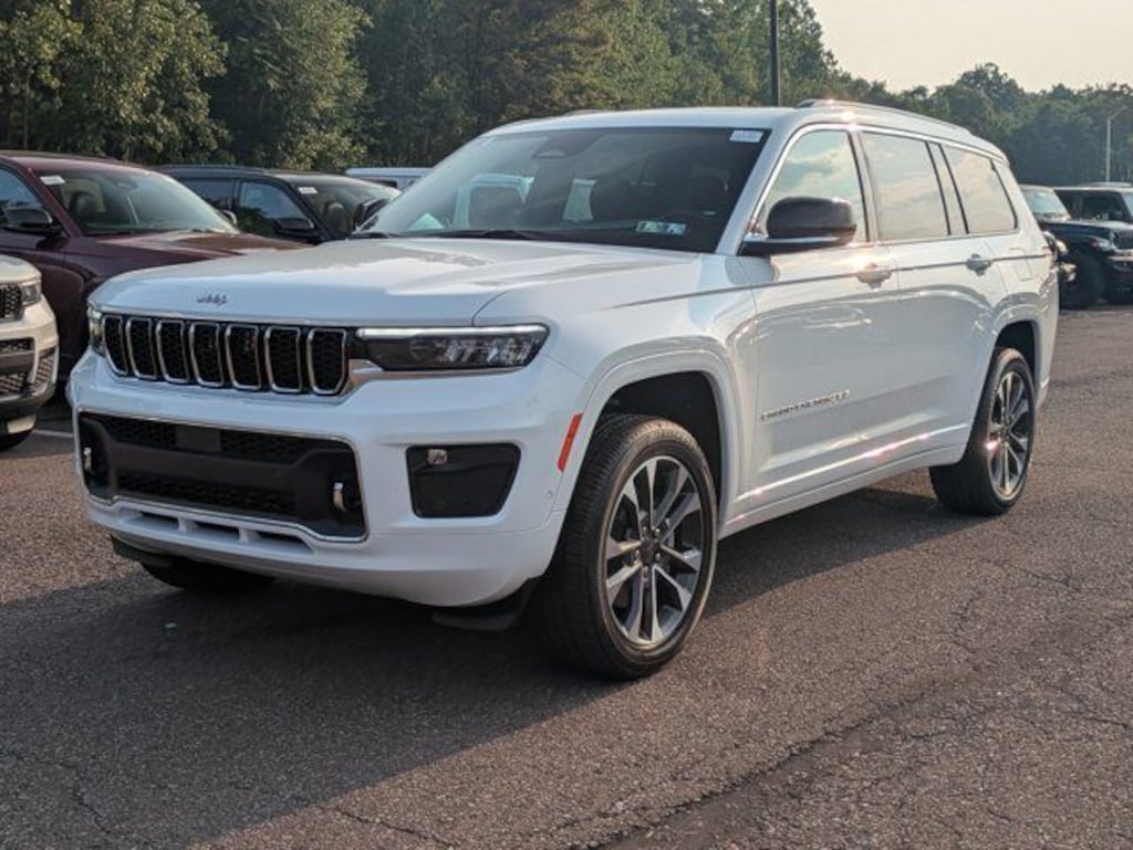 New 2025 Jeep Grand Cherokee L Overland Sport Utility