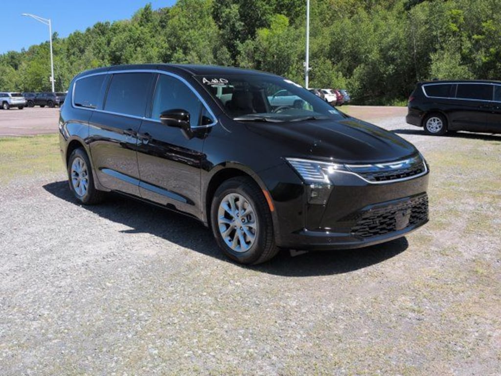 New 2027 Chrysler Pacifica Select Passenger Van