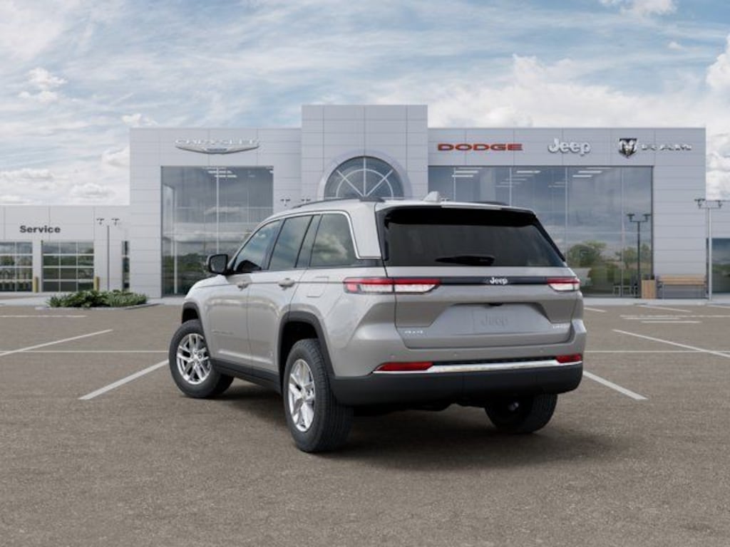 New 2026 Jeep Grand Cherokee Laredo Sport Utility