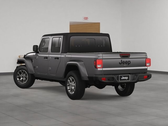 2025 Jeep Gladiator Sport photo 3