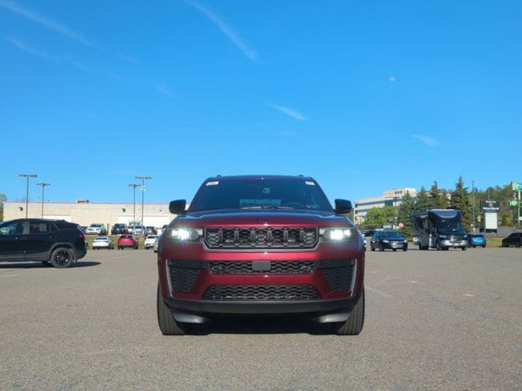 New 2026 Jeep Grand Cherokee L Laredo Sport Utility