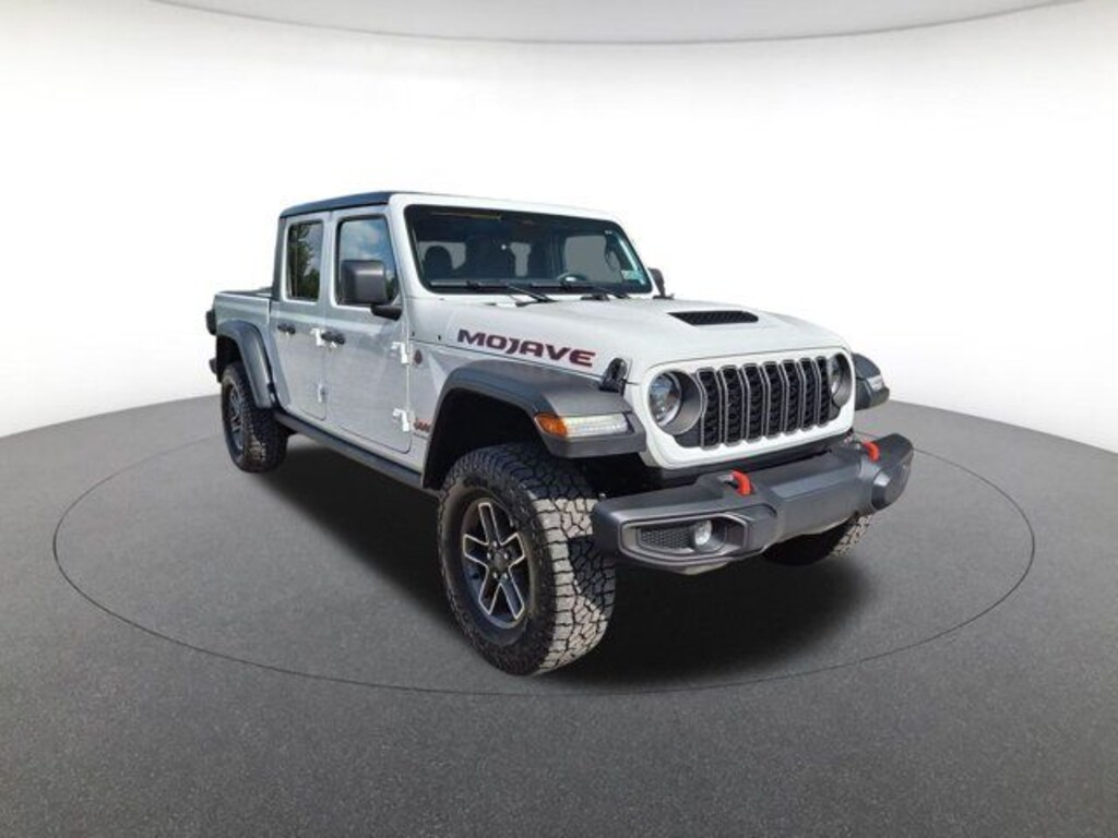 Used 2026 Jeep Gladiator Mojave Truck Crew Cab