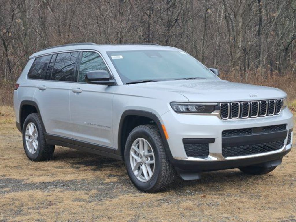 New 2025 Jeep Grand Cherokee L Laredo Sport Utility