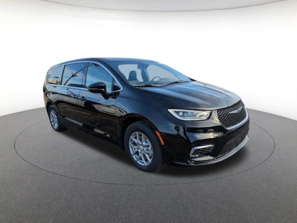 New 2026 Chrysler Pacifica Select Passenger Van