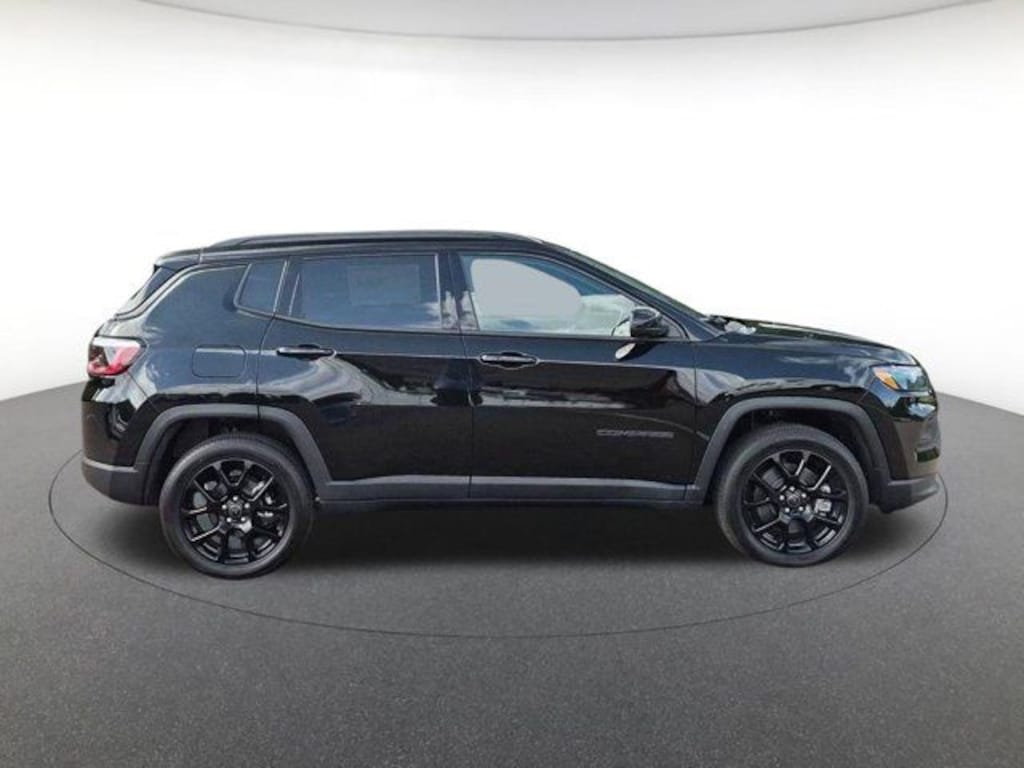 New 2026 Jeep Compass Latitude Sport Utility
