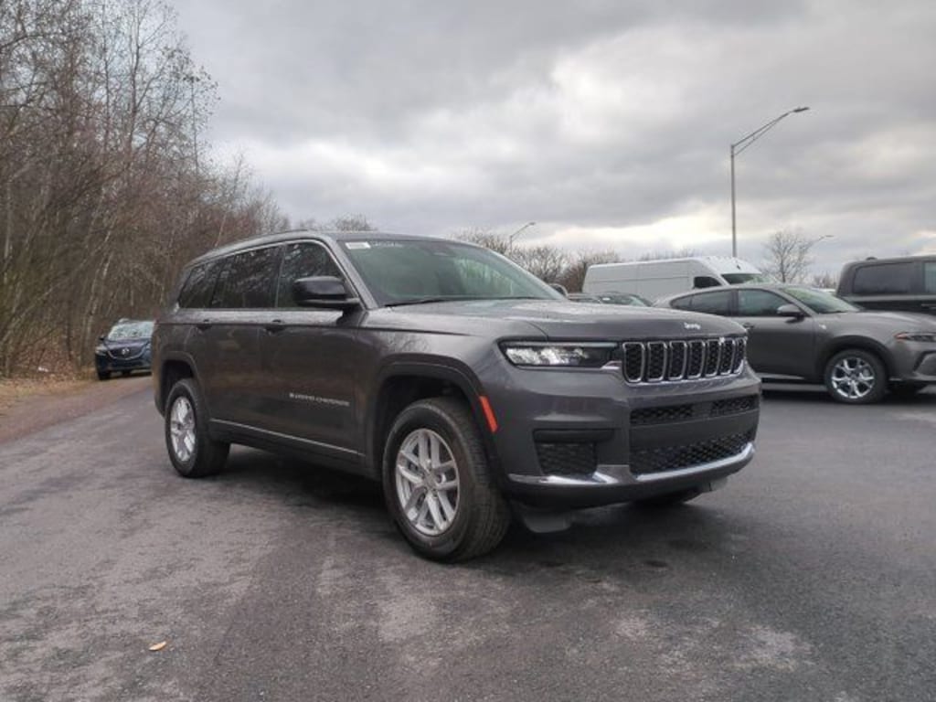 New 2026 Jeep Grand Cherokee L Laredo Sport Utility