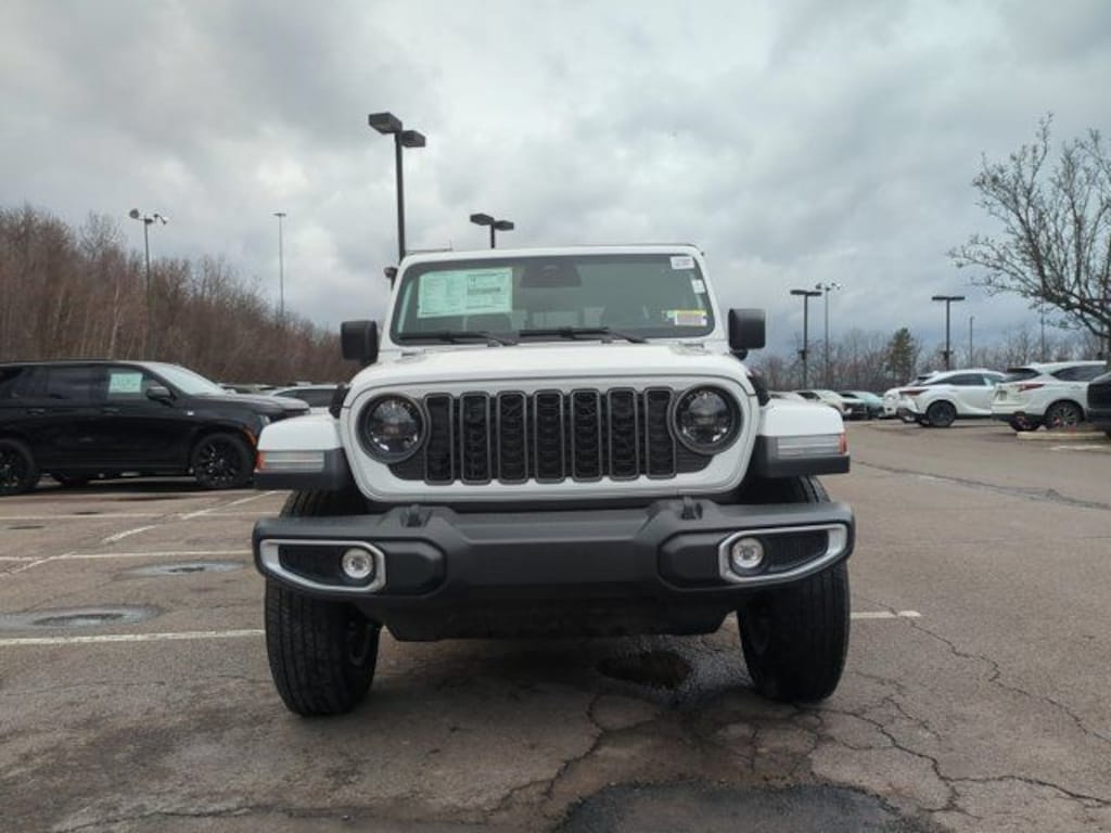 New 2026 Jeep Gladiator Sport Pickup