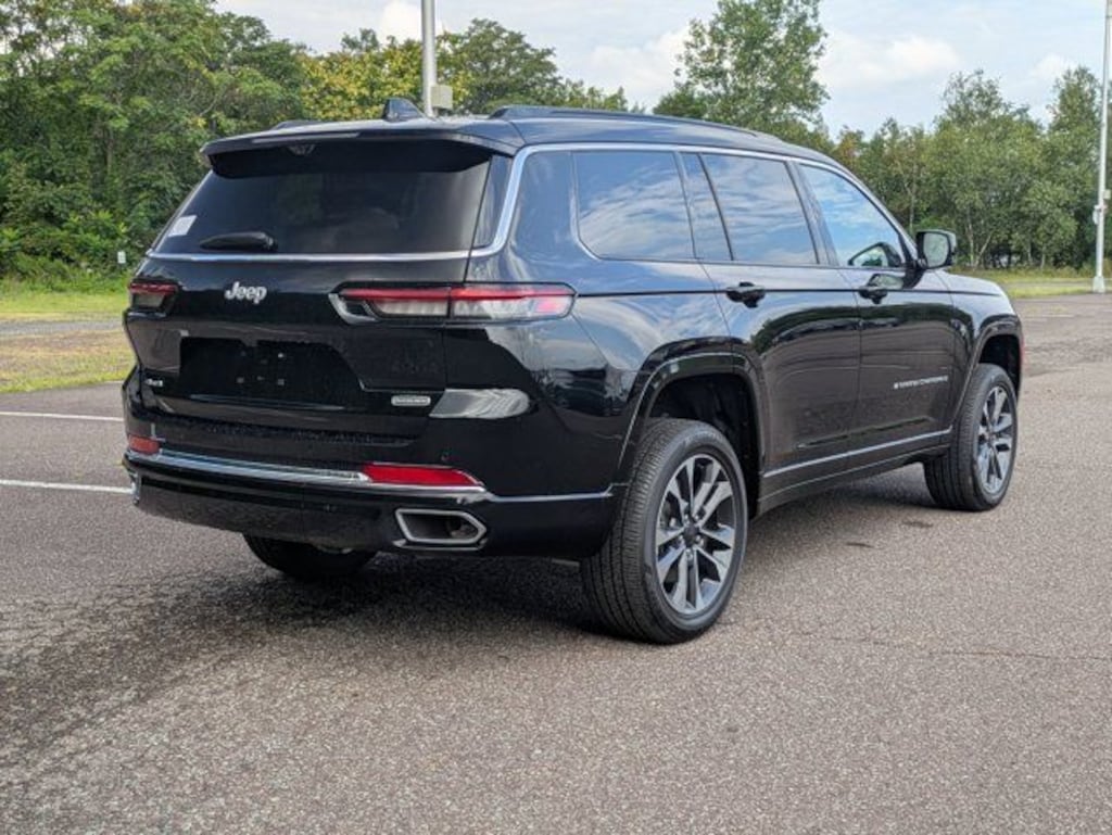 New 2025 Jeep Grand Cherokee L Overland Sport Utility