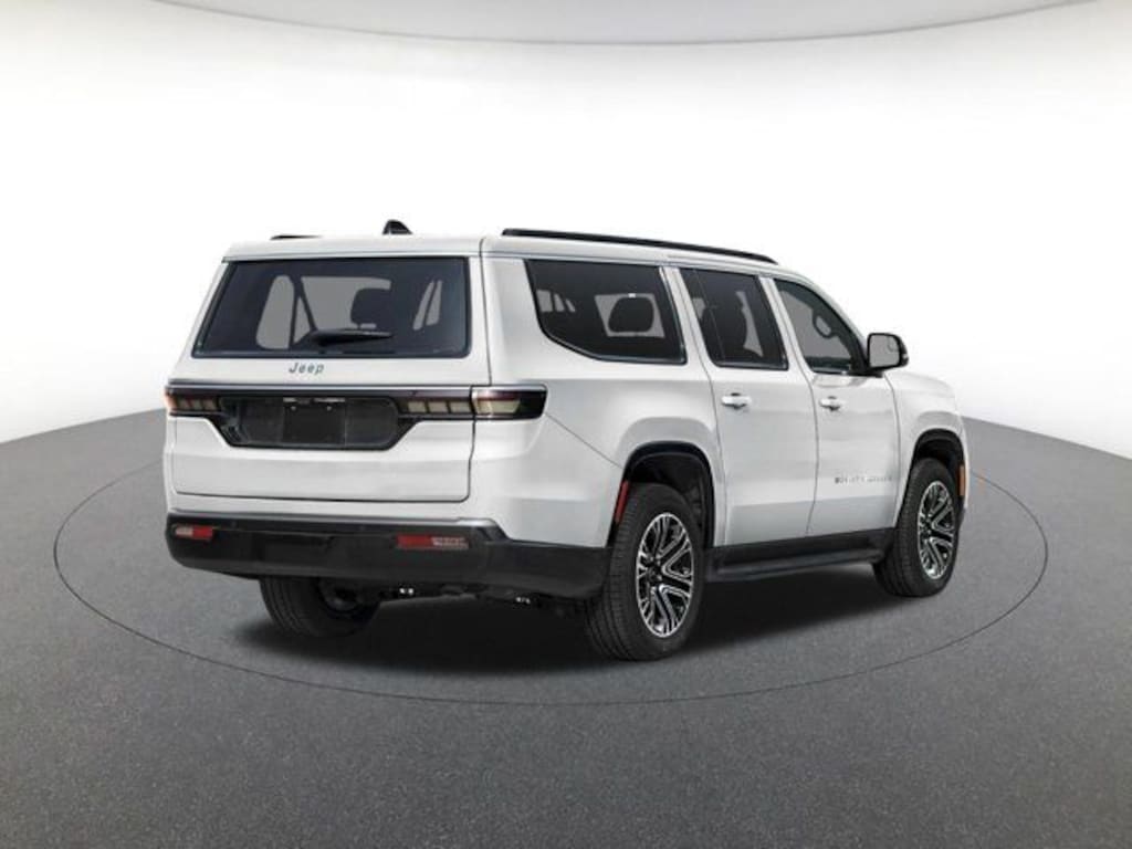 New 2026 Jeep Grand Wagoneer L Summit Sport Utility
