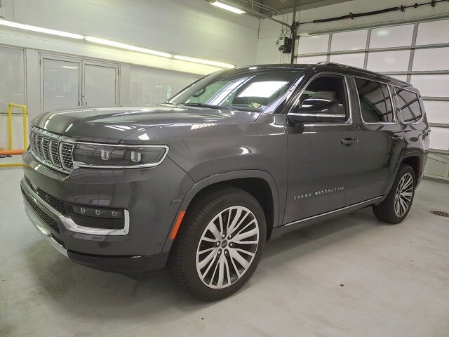 2025 Jeep Grand Wagoneer Base photo 3