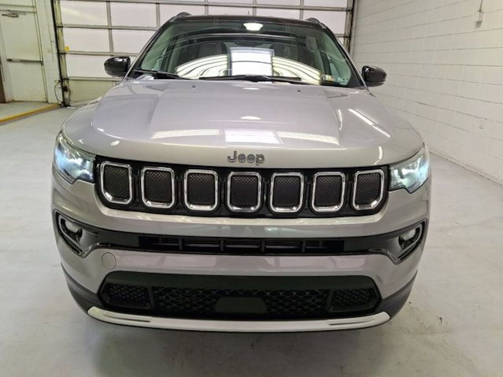 Used 2022 Jeep Compass Limited SUV