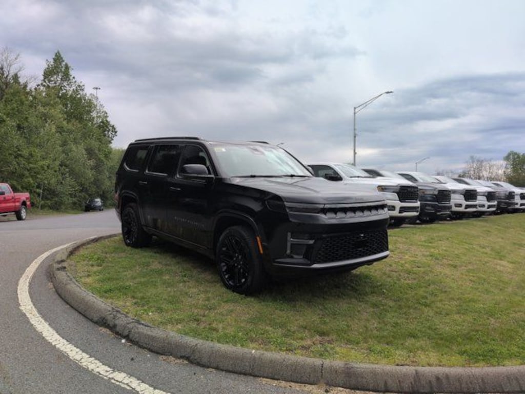 New 2026 Jeep Grand Wagoneer Limited Sport Utility