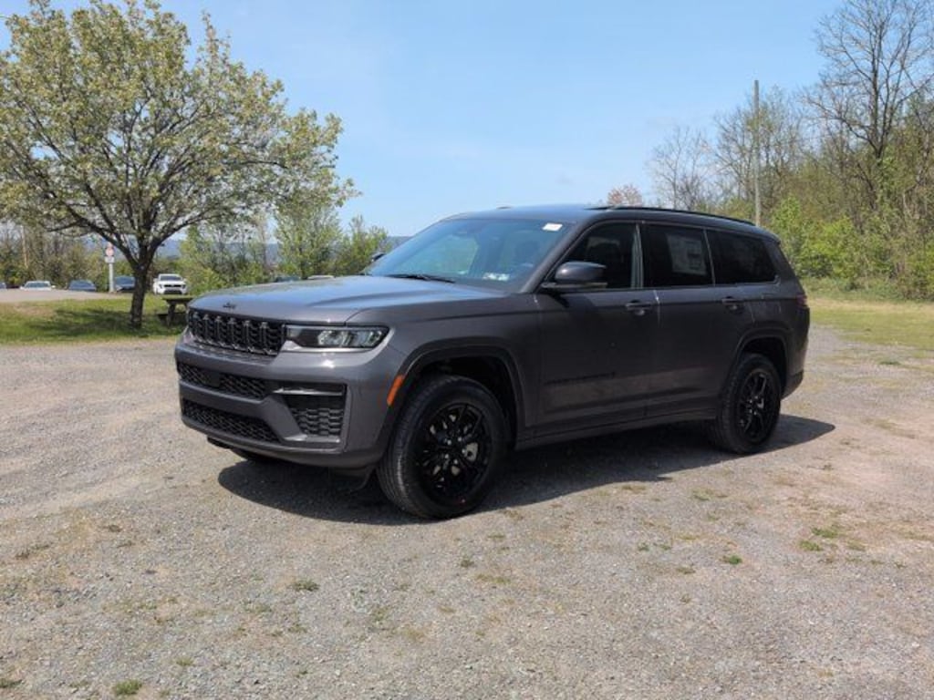 New 2026 Jeep Grand Cherokee L Laredo Sport Utility
