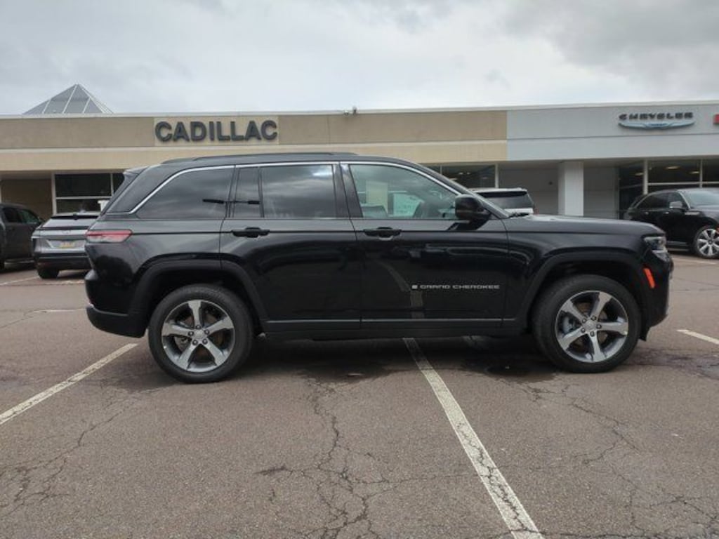 New 2026 Jeep Grand Cherokee Limited Sport Utility