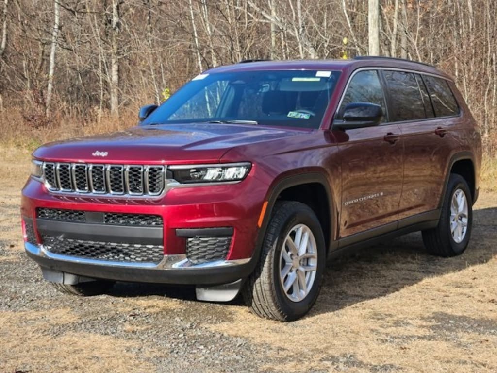 New 2025 Jeep Grand Cherokee L Laredo Sport Utility