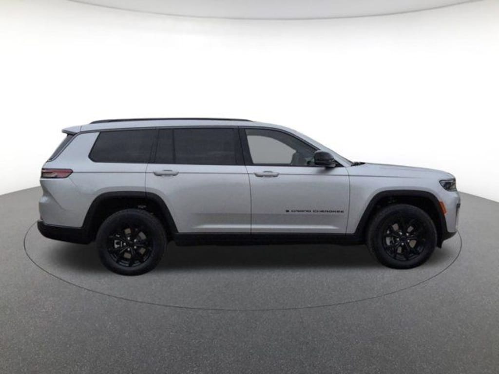 New 2026 Jeep Grand Cherokee L Laredo Sport Utility