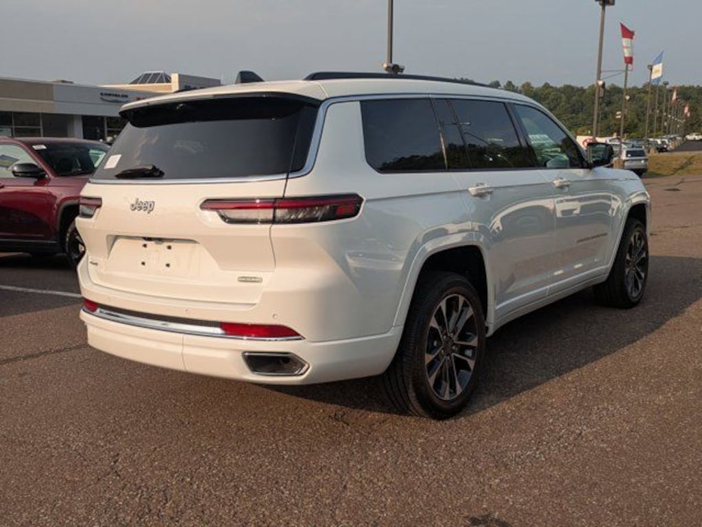 New 2025 Jeep Grand Cherokee L Overland Sport Utility
