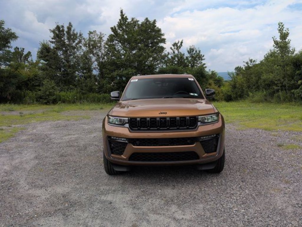 New 2026 Jeep Grand Cherokee Limited Sport Utility