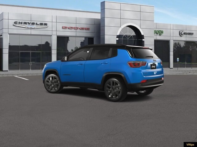 2026 Jeep Compass Limited photo 4