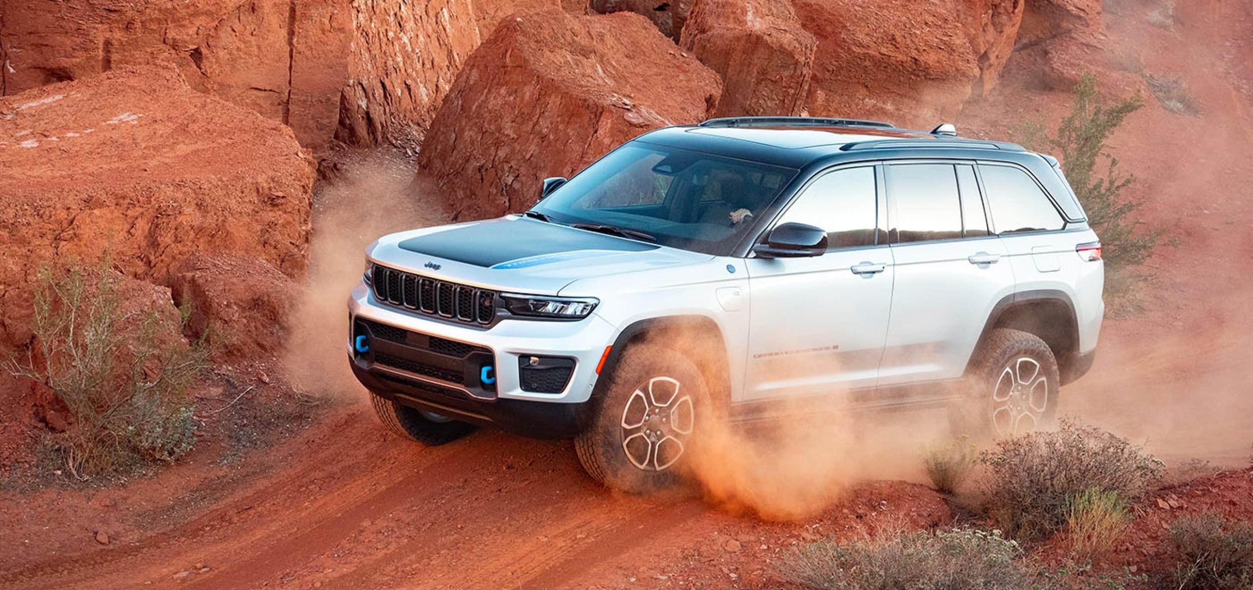2025-Jeep-GrandCherokee-Exterior-1.jpg