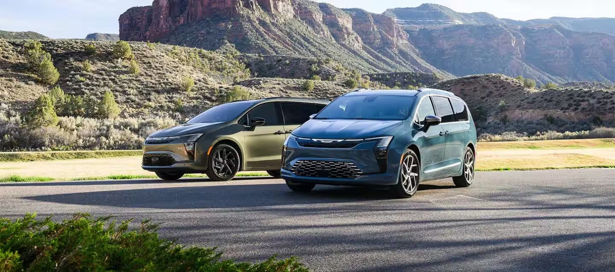 2027%20Chrysler%20Pacifica.jpg