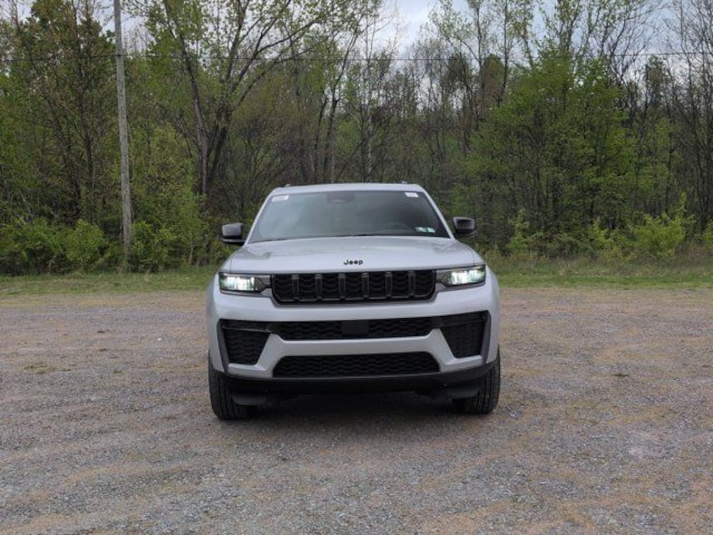 New 2026 Jeep Grand Cherokee L Laredo Sport Utility