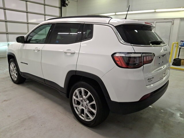 2024 Jeep Compass Latitude Lux photo 4