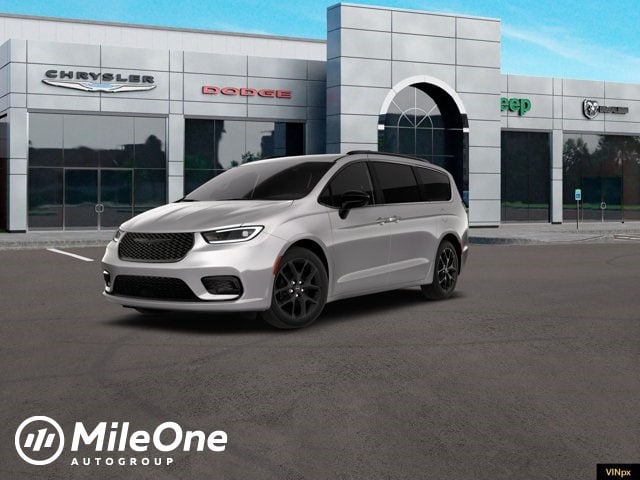 2026 Chrysler Pacifica Select's photo
