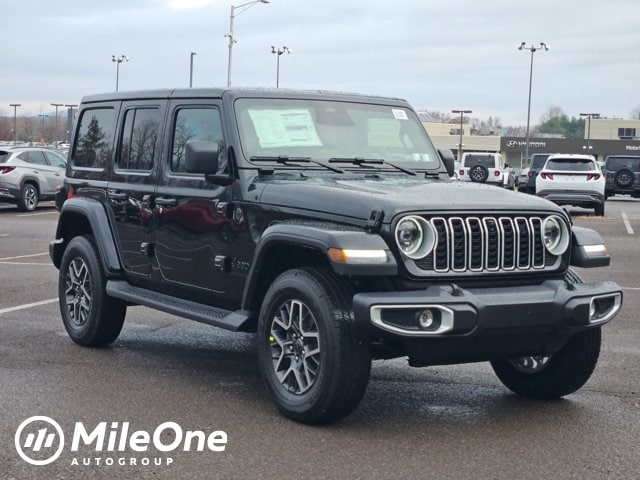 2026 Jeep Wrangler 4-Door Sahara's photo