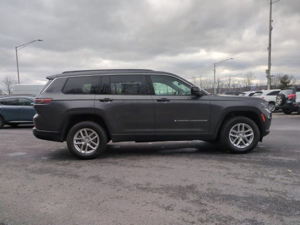 New 2026 Jeep Grand Cherokee L Laredo Sport Utility