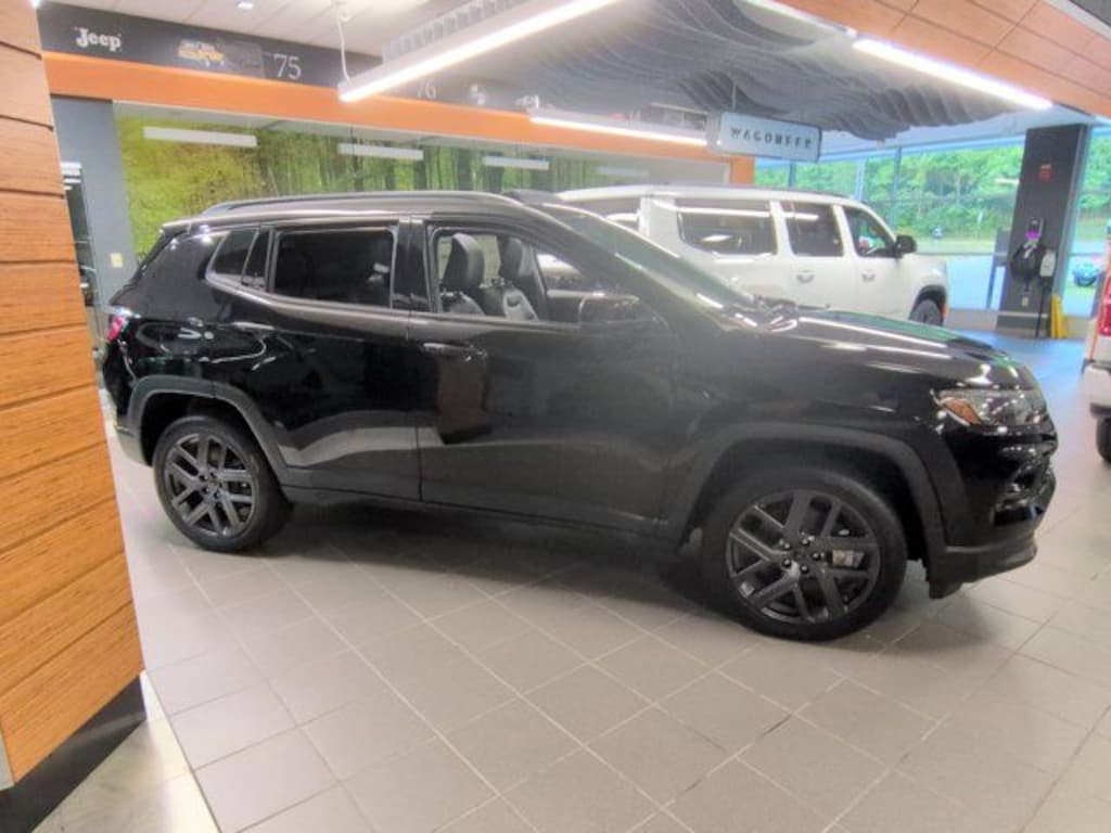 New 2026 Jeep Compass Limited Sport Utility