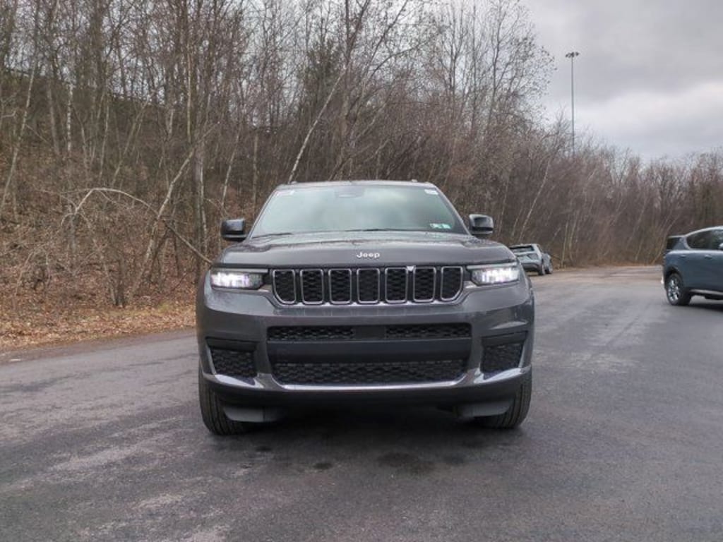 New 2026 Jeep Grand Cherokee L Laredo Sport Utility