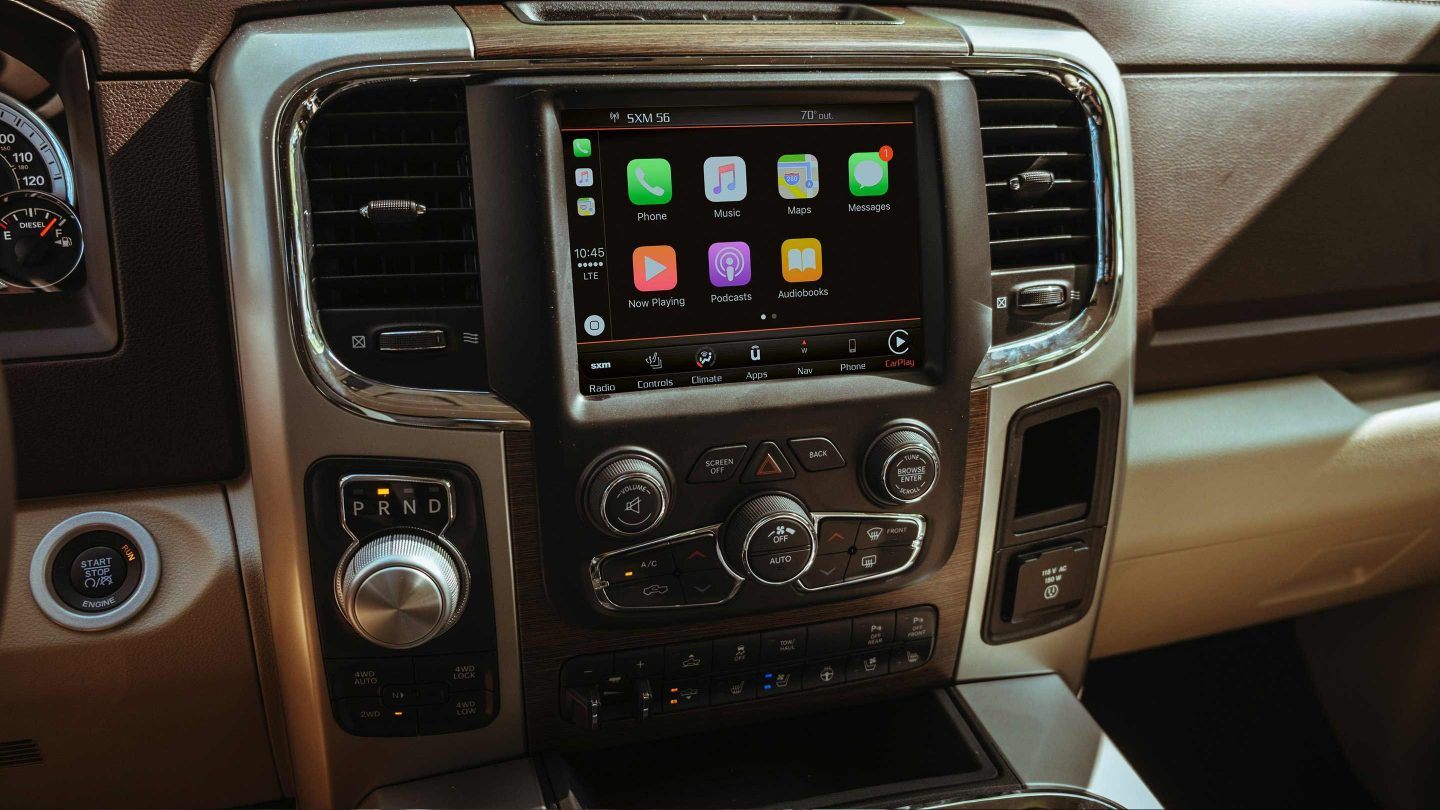 2018_RAM_1500_Laramie_Longhorn_UconnectTouchscreen.jpg.image.1440.jpg