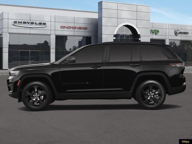 2025 Jeep Grand Cherokee Laredo photo 3