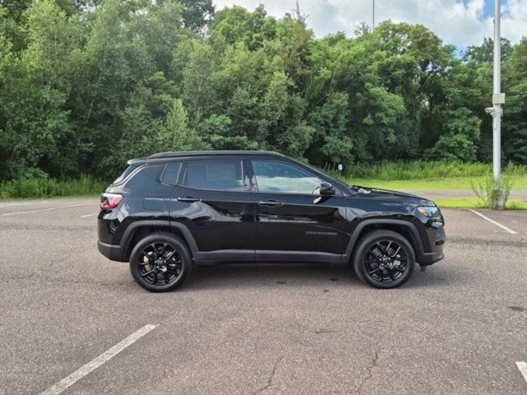 New 2026 Jeep Compass Latitude Sport Utility