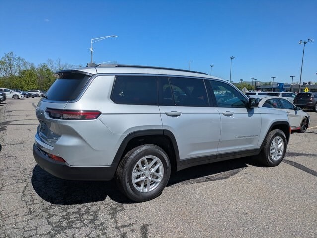 2025 Jeep Grand Cherokee L photo 3