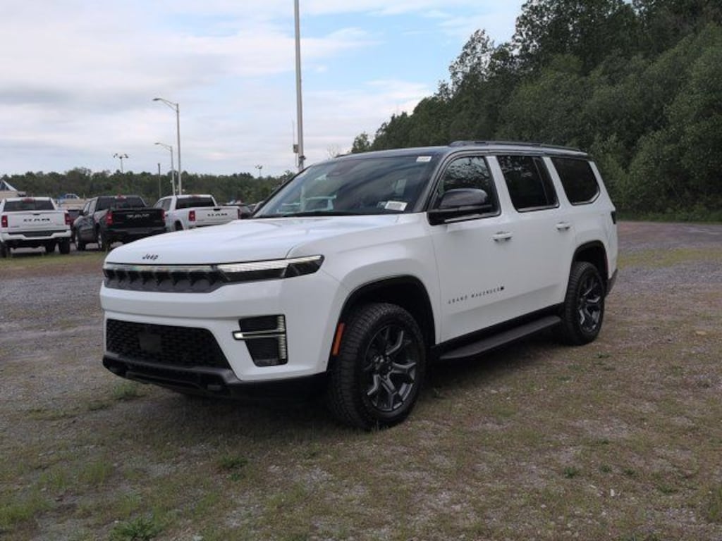 New 2026 Jeep Grand Wagoneer Base Sport Utility