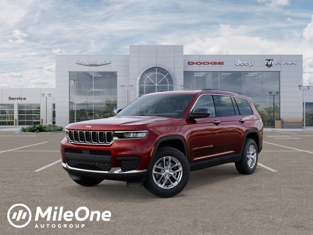 2025 Jeep Grand Cherokee L Laredo's photo