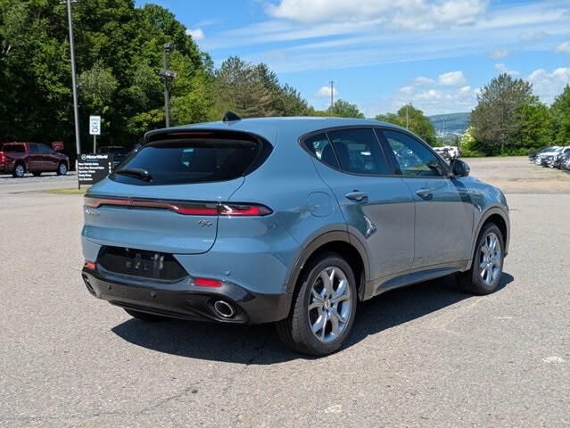2024 Dodge Hornet R/T Plus photo 4