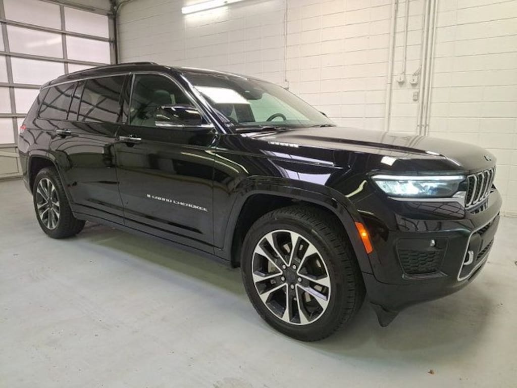 Used 2022 Jeep New Grand Cherokee Overland SUV