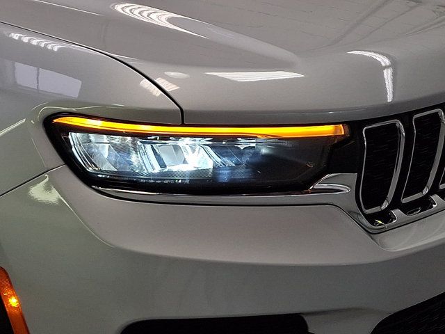 2025 Jeep Grand Cherokee Laredo - Photo 9