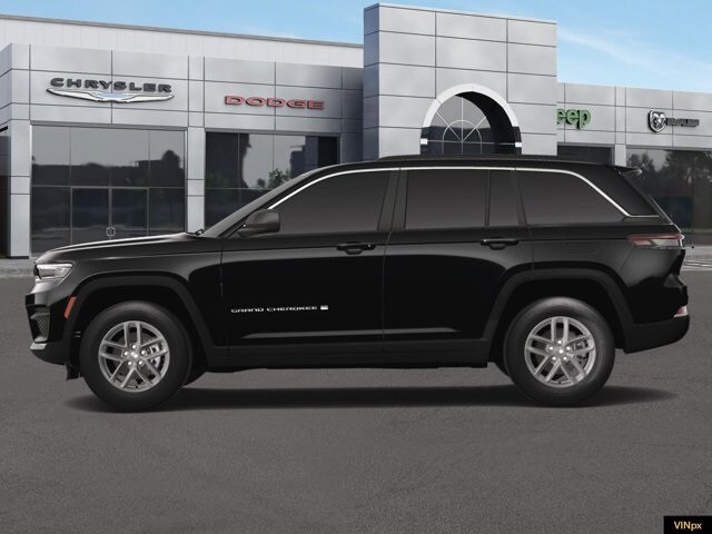 2025 Jeep Grand Cherokee Laredo photo 3