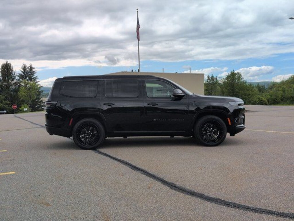 New 2026 Jeep Grand Wagoneer Limited Sport Utility