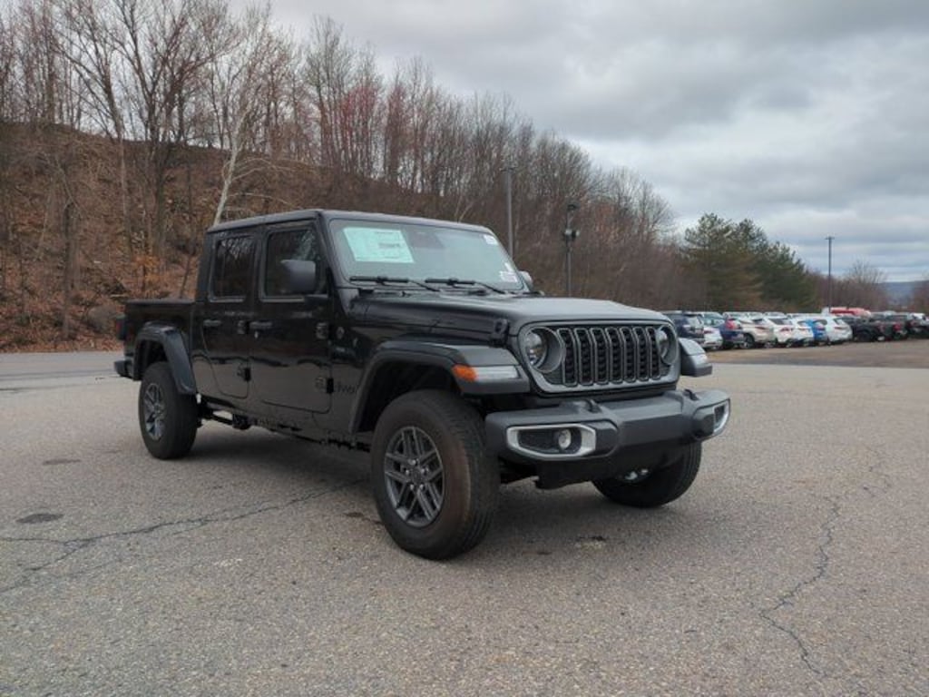 New 2026 Jeep Gladiator Sport Pickup