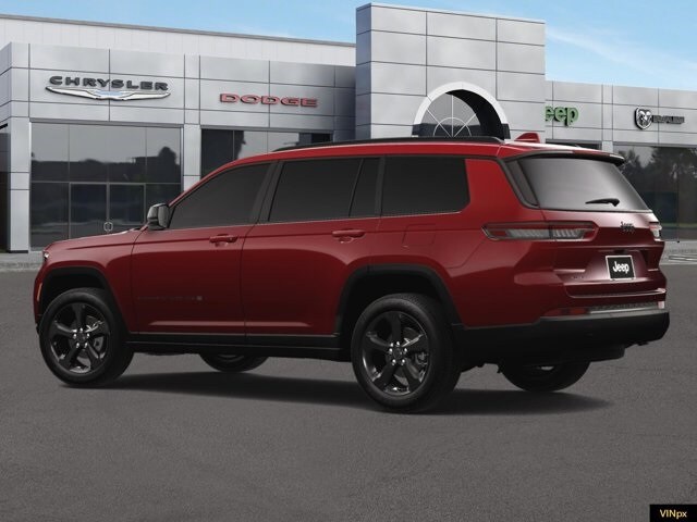 2025 Jeep Grand Cherokee Laredo photo 4