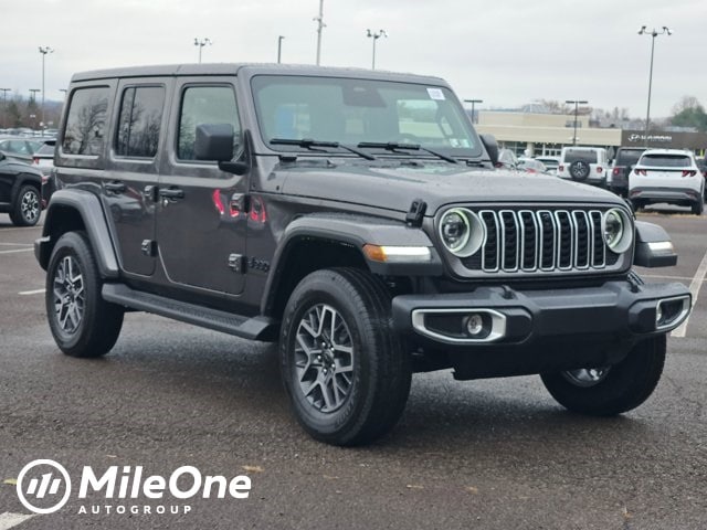 2026 Jeep Wrangler 4-Door Sahara's photo
